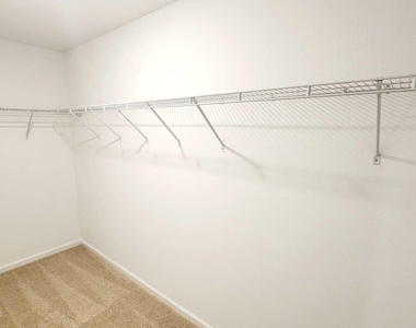 307 Redbud Road - Photo Thumbnail 23