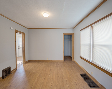 2308 Fremont Street - Photo Thumbnail 3