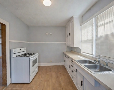 2308 Fremont Street - Photo Thumbnail 5