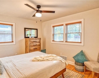 2250 Dodson Drive - Photo Thumbnail 17