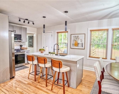 2250 Dodson Drive - Photo Thumbnail 5