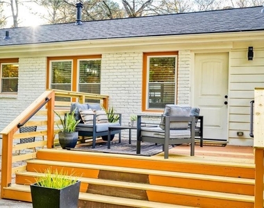 2250 Dodson Drive - Photo Thumbnail 27