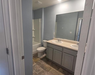 1494 Townsend Court - Photo Thumbnail 15