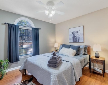 1319 Towne Harbor Trail - Photo Thumbnail 22