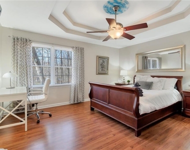 1319 Towne Harbor Trail - Photo Thumbnail 15