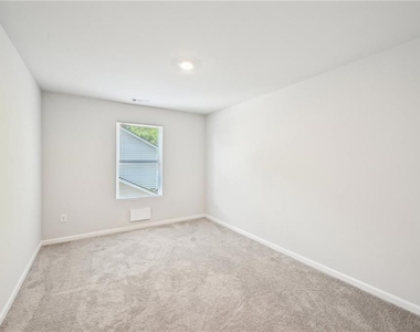 4437 Ben Hill Road - Photo Thumbnail 17