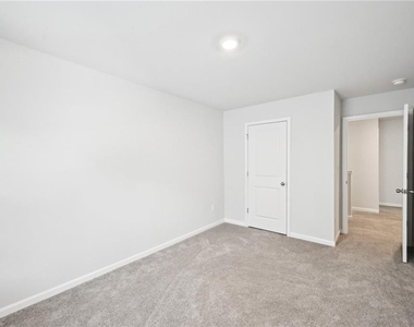 4437 Ben Hill Road - Photo Thumbnail 18