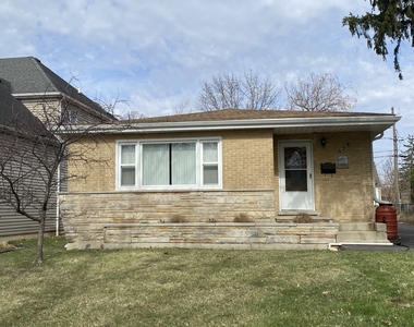 426 E Berteau Avenue - Photo Thumbnail 20