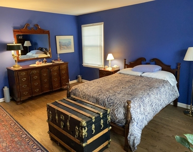 2510 Sheridan Road - Photo Thumbnail 13