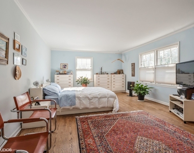 2510 Sheridan Road - Photo Thumbnail 7