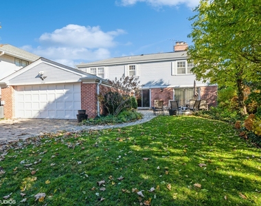 2510 Sheridan Road - Photo Thumbnail 22