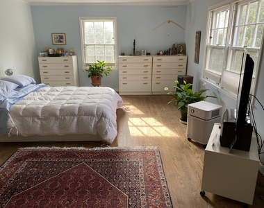 2510 Sheridan Road - Photo Thumbnail 8