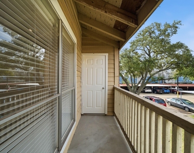 10211 Sugar Branch Drive - Photo Thumbnail 12