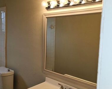 6815 Beachwood Street - Photo Thumbnail 11