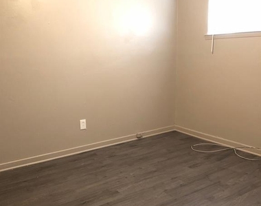 6815 Beachwood Street - Photo Thumbnail 3