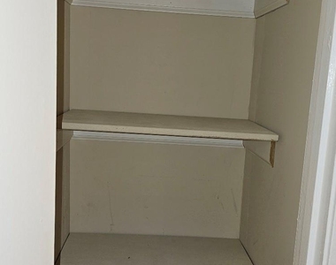 6815 Beachwood Street - Photo Thumbnail 12