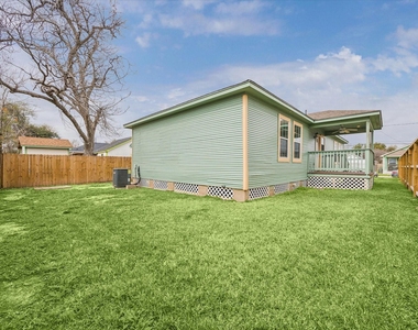 708 E 32nd Street - Photo Thumbnail 20
