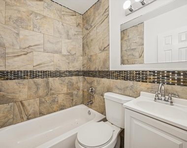 708 E 32nd Street - Photo Thumbnail 16