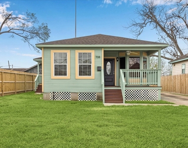 708 E 32nd Street - Photo Thumbnail 21