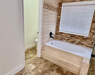 21424 Quail Point Ln - Photo Thumbnail 36