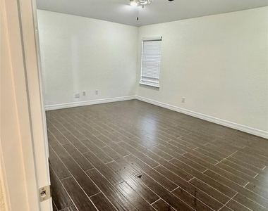 21424 Quail Point Ln - Photo Thumbnail 30