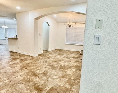21424 Quail Point Ln - Photo Thumbnail 27