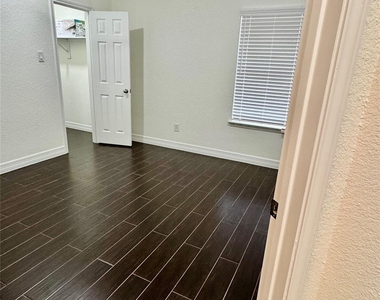 21424 Quail Point Ln - Photo Thumbnail 18