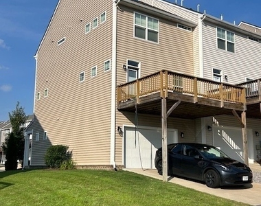 6454 Cassia Loop - Photo Thumbnail 3