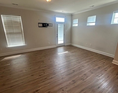 6454 Cassia Loop - Photo Thumbnail 6