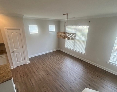 6454 Cassia Loop - Photo Thumbnail 9