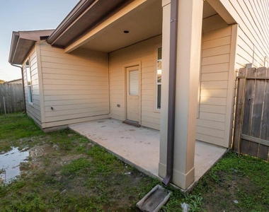 9714 Cira Court - Photo Thumbnail 1