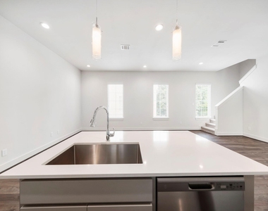 2007 Bauer Drive - Photo Thumbnail 10