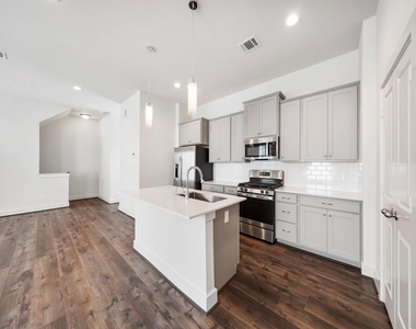 2007 Bauer Drive - Photo Thumbnail 14