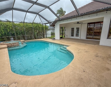 2110 Sw 38th Terrace - Photo Thumbnail 22