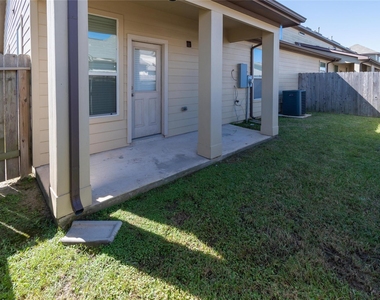 12431 Roy Mix Bohn Lane - Photo Thumbnail 1