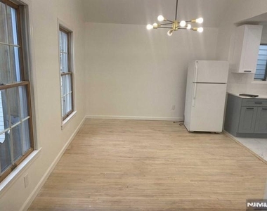 19-23 E Main - Photo Thumbnail 1