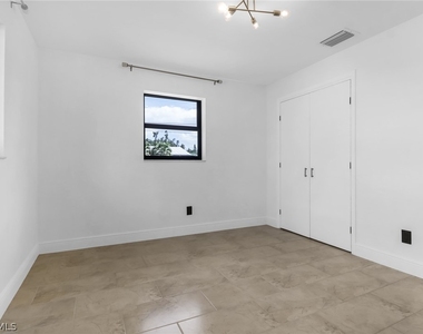 18659 Sarasota Road - Photo Thumbnail 14