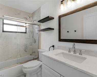 18659 Sarasota Road - Photo Thumbnail 12