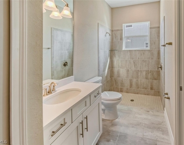 15050 Blue Bay Circle - Photo Thumbnail 19