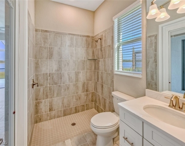 15050 Blue Bay Circle - Photo Thumbnail 18