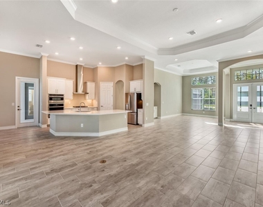 15050 Blue Bay Circle - Photo Thumbnail 4