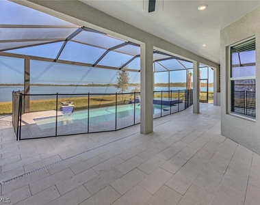 15050 Blue Bay Circle - Photo Thumbnail 24