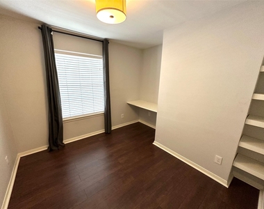 2750 Holly Hall Street - Photo Thumbnail 16