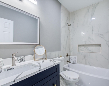 1764 Road 5722 - Photo Thumbnail 5