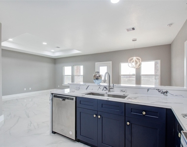 1764 Road 5722 - Photo Thumbnail 7