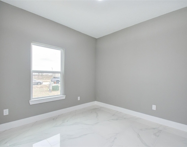 1764 Road 5722 - Photo Thumbnail 27