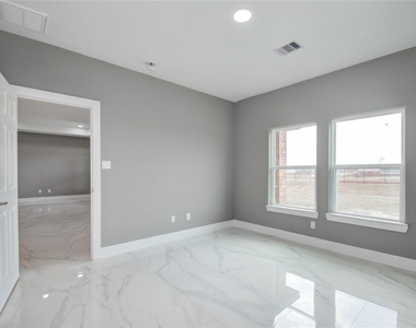 1764 Road 5722 - Photo Thumbnail 17