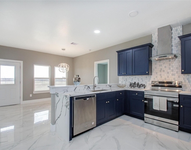 1764 Road 5722 - Photo Thumbnail 6