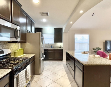 21618 Ivory Gate Lane - Photo Thumbnail 6