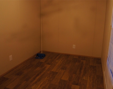 601 Clear Lake Road - Photo Thumbnail 6